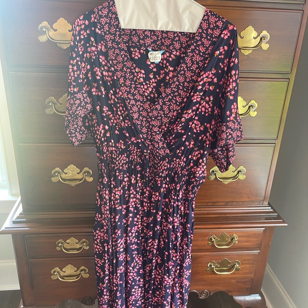 Draper James Navy and  Pink Ruched Flutter Sleeve Midi Dress